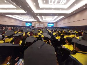 Unika Mamuju Gelar Wisuda, 465 Lulusan Siap Terjun ke Dunia Kerja
