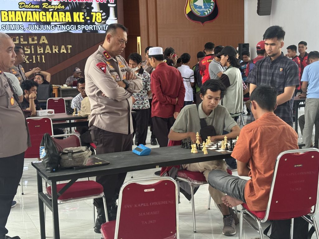 Kapolda Sulbar Hadir Beri Semangat Bagi Peserta Turnamen Catur Polda Cup II