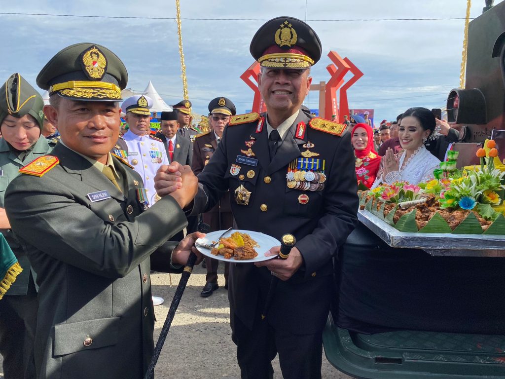 Dapat Surprise dari Danrem 142 di Hari Bhayangkara, Kapolda Sulbar: Terimakasih