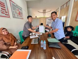 Masyarakat Laporkan Sejumlah Akun Medsos ke Bawaslu Mamuju, Diduga Sebarkan Konten Hoaks