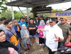 Pj Gubernur Sulbar Salurkan Bantuan Bagi Korban Kebakaran di Mamuju