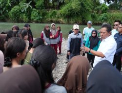 Pj Gubernur Sulbar Tebar Bibit Nila, Libatkan Pelajar