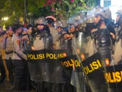Hingga Larut Malam, Polda Sulbar Amankan Aksi Demo Tolak Tambang Pasir di Karossa