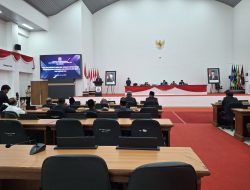 Dukung Akuntabilitas, Gubernur Sulbar Serahkan Laporan Keuangan 2024 dengan Opini WTP