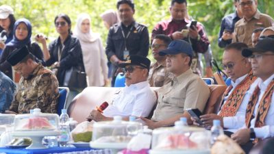 Gubernur Suhardi Duka Dampingi Menteri Transmigrasi Tinjau Potensi Kawasan Transmigrasi
