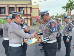 Dirlantas Polda Sulbar Beri Reward Personel Berprestasi, Pacu Semangat Kerja Optimal