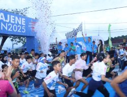 Kapolres Majene Resmi Lepas Peserta Majene Run 2025 di Stadion Prasamya Mandar